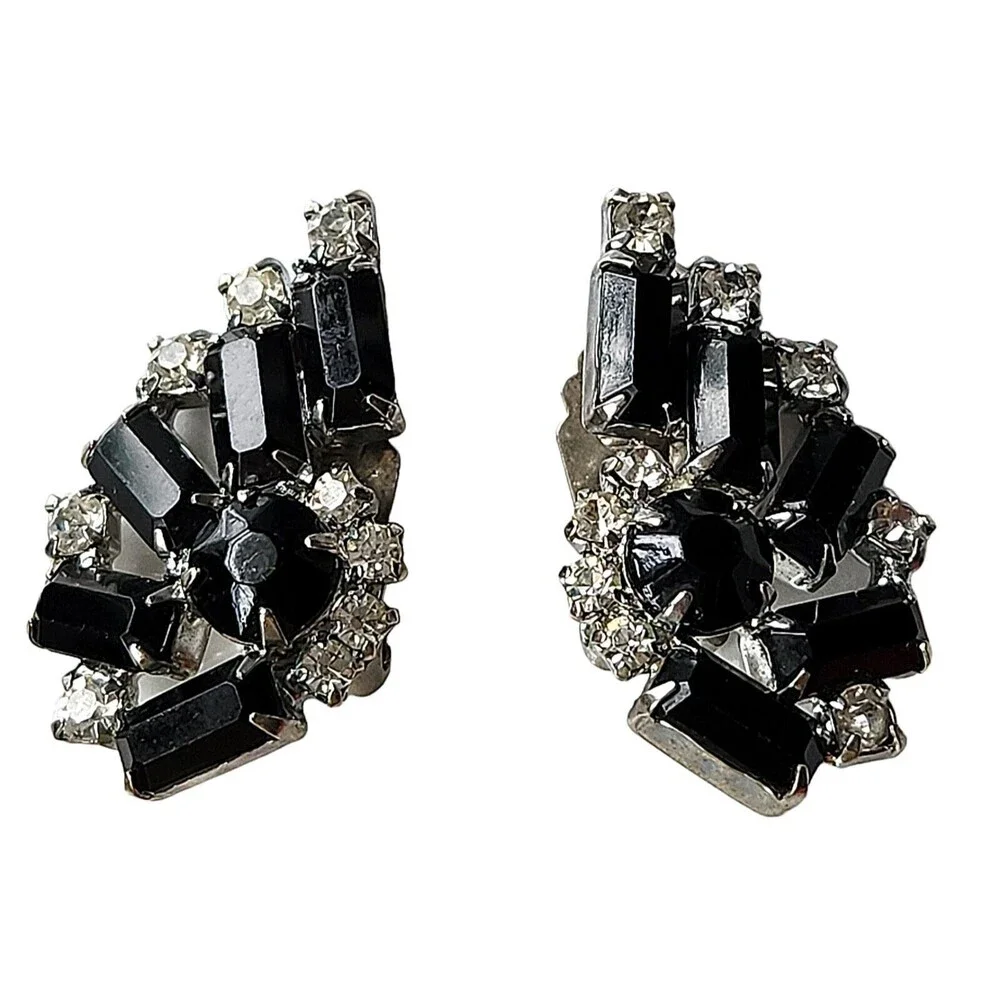 Weiss Signed Black Clear Rhinestones Clip On Vintage Earrings 1.5